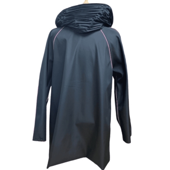 NEW with tags Ubu reversible rain jacket black and neutral with pink accents - Picture 4 of 16